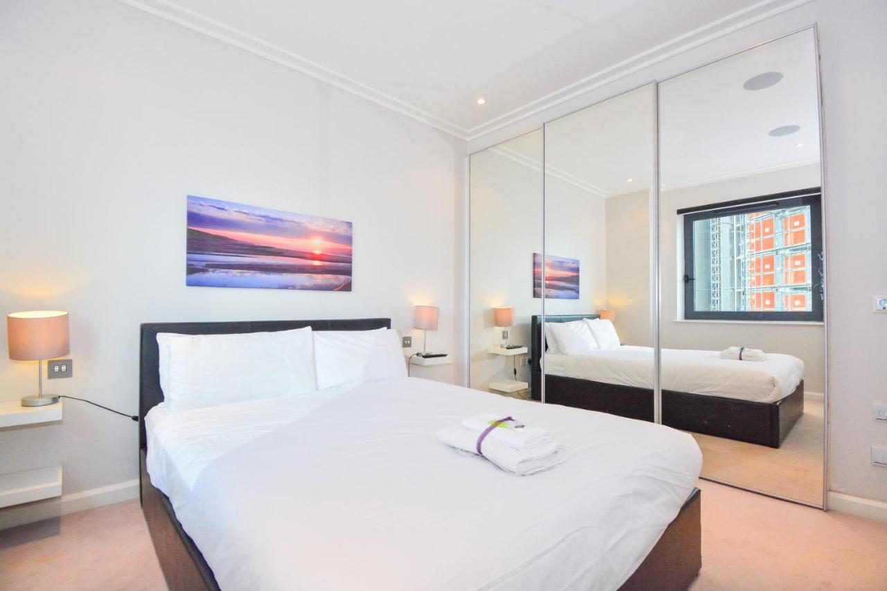 Canary Wharf - Corporate Riverside Apartments Londen Buitenkant foto